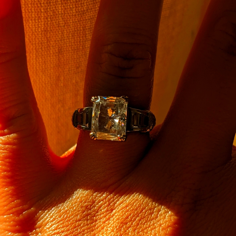 14kt gold engagement ring